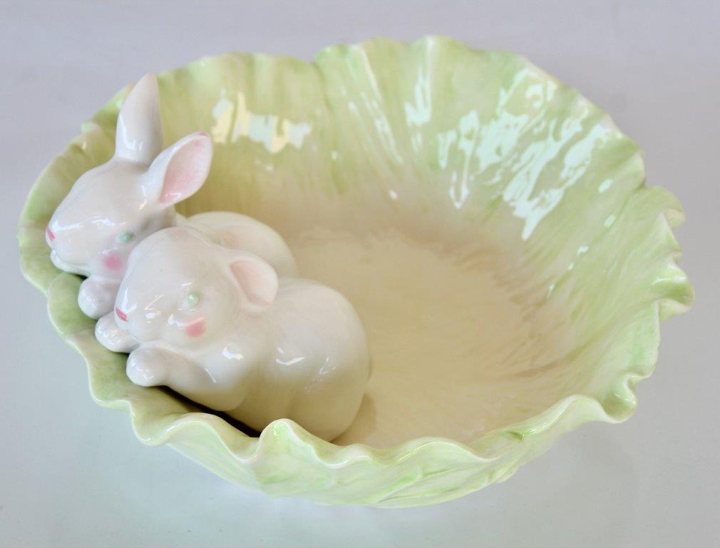 Green & White Cabbage Bowl With 2 Rabbits